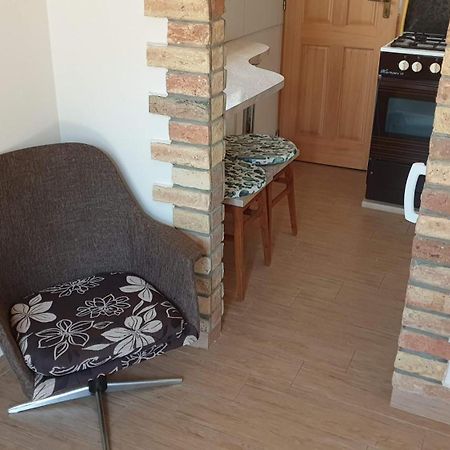 Keller Apartmanok Hajduszoboszlo Room photo